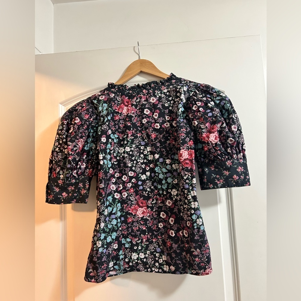LoveShackFancy Women Black Floral Cotton Puff Sleeve Ruffle V-Neck Blouse Small - Picture 6 of 8